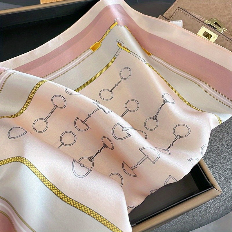Luksusowa apaszka kwadratowa z – Women Bags Online recenzja i cena