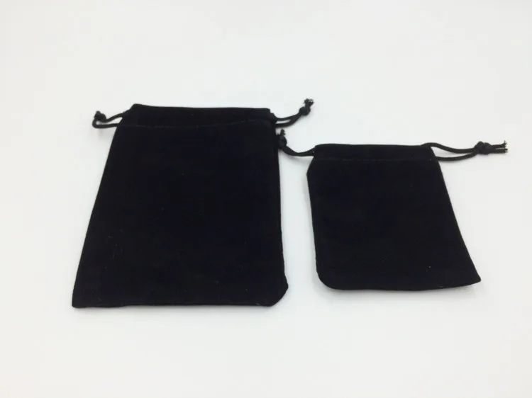 50 szt. Czarny Aksamitny Flane – Women Bags For Eid recenzja i cena